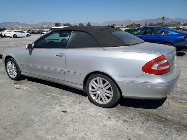 2005 Mercedes-Benz CLK 320