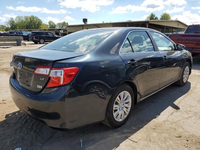 2014 Toyota Camry Hybrid