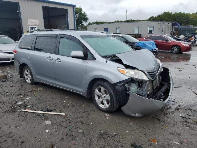 2011 Toyota Sienna LE