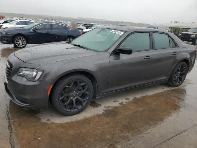 2019 Chrysler 300 Touring