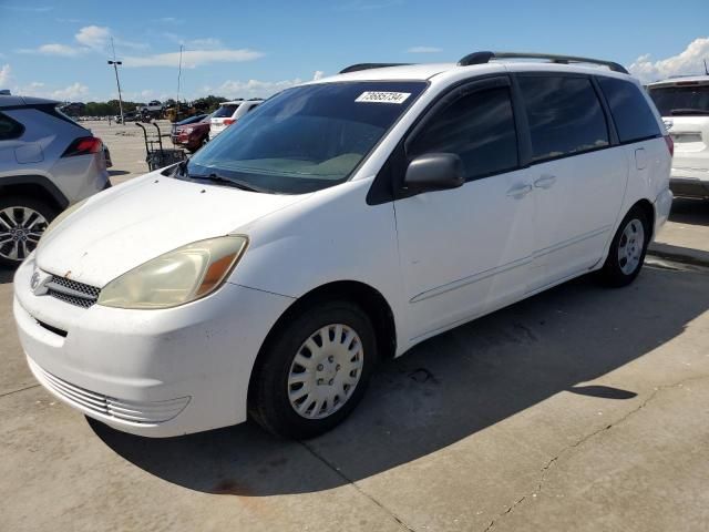 2004 Toyota Sienna CE