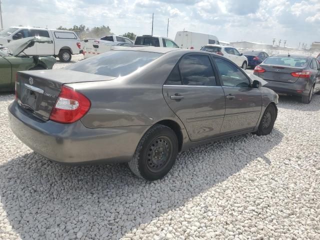 2004 Toyota Camry LE