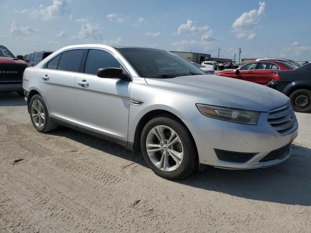 2015 Ford Taurus SE