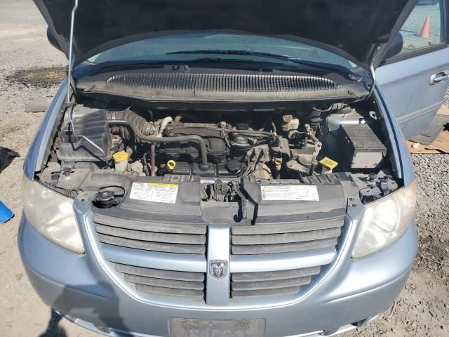 2005 Dodge Grand Caravan SXT