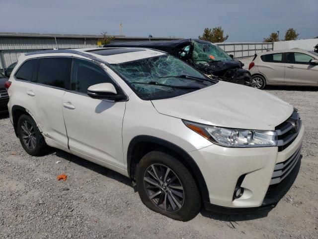 2018 Toyota Highlander SE