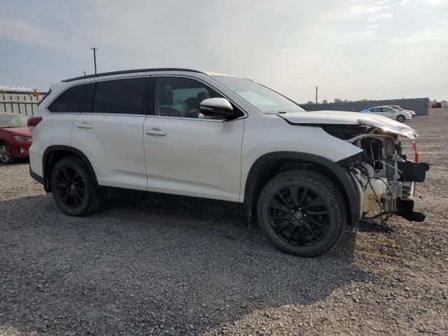 2019 Toyota Highlander SE