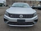 2017 Volkswagen Passat R-Line