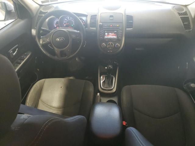 2013 KIA Soul +