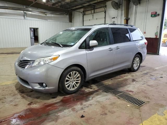 2017 Toyota Sienna XLE