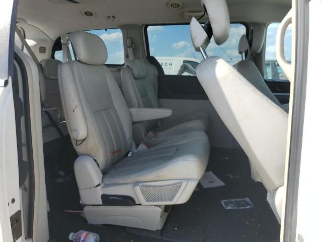 2010 Chrysler Town & Country Touring Plus