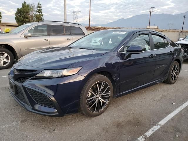 2021 Toyota Camry SE