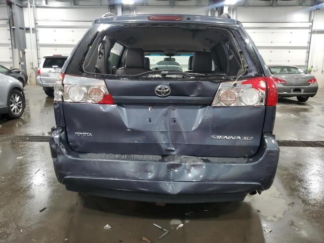 2009 Toyota Sienna XLE