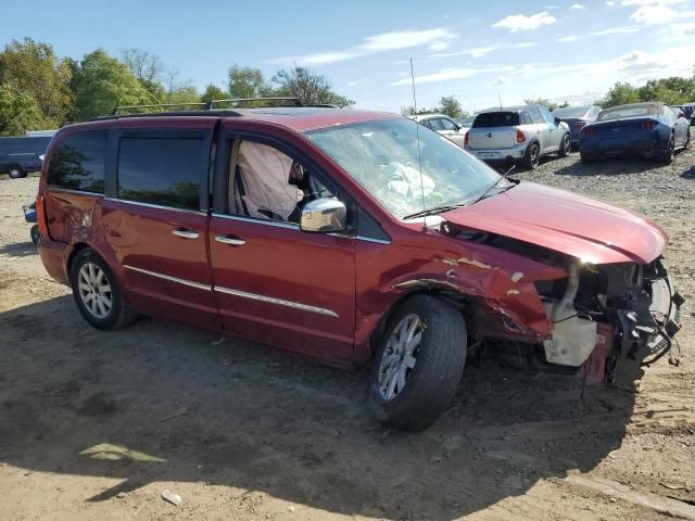 2012 Chrysler Town & Country Touring L