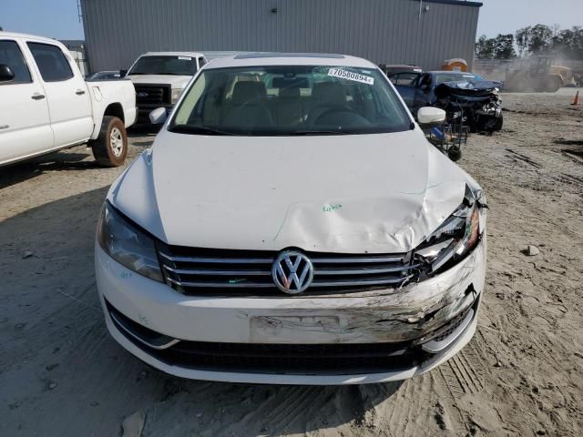 2013 Volkswagen Passat SE