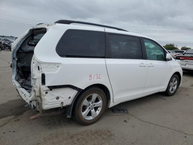 2011 Toyota Sienna LE