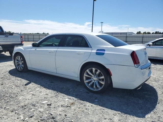 2019 Chrysler 300 Touring