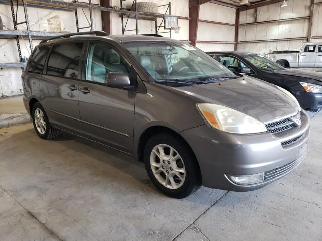 2005 Toyota Sienna XLE