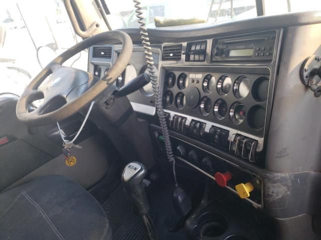 2007 Kenworth Construction T800