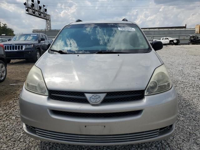 2005 Toyota Sienna CE