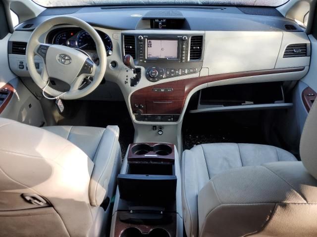 2012 Toyota Sienna XLE