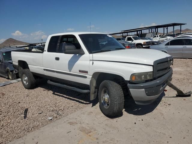 2000 Dodge RAM 2500