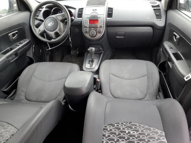 2010 KIA Soul +