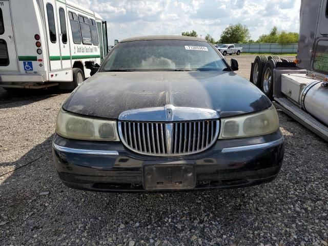 2001 Lincoln Town Car Executive