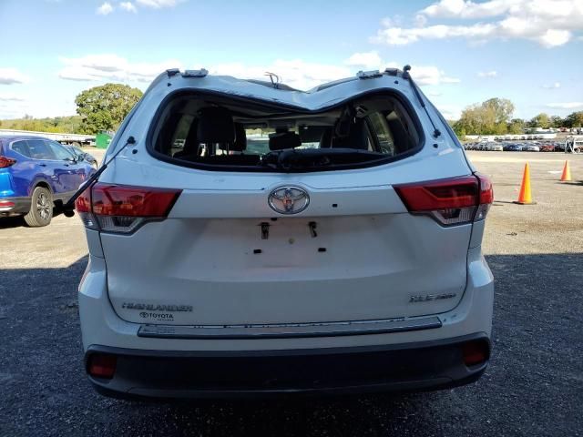 2018 Toyota Highlander SE