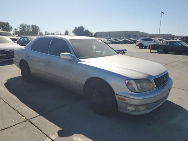 1999 Lexus LS 400