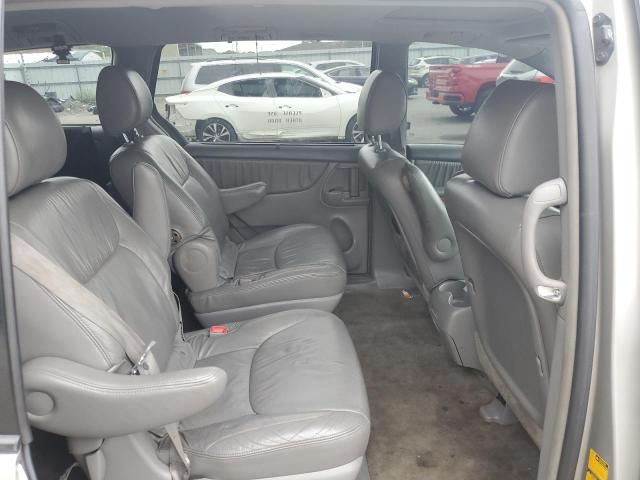 2010 Toyota Sienna XLE