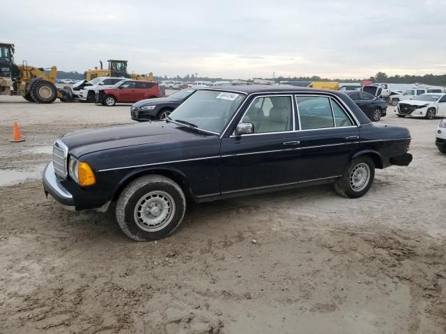 1984 Mercedes-Benz 300 DT