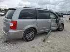 2014 Chrysler Town & Country Touring L