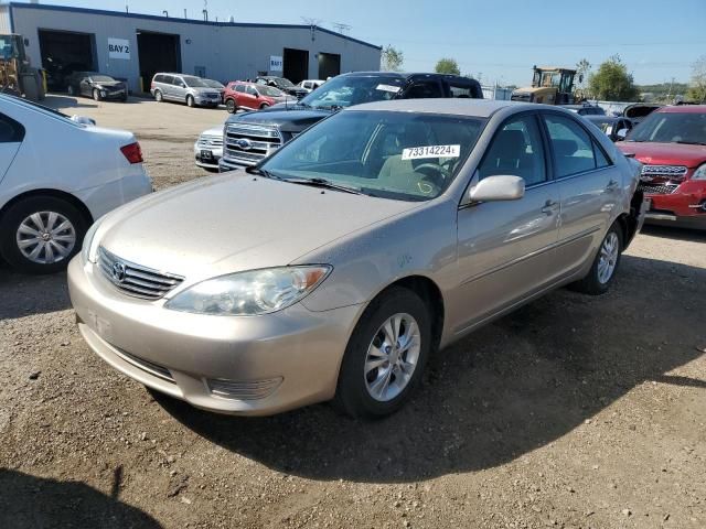 2005 Toyota Camry LE