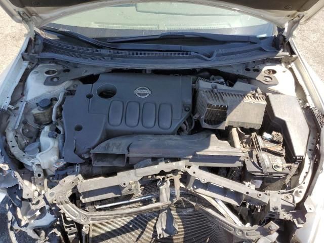 2010 Nissan Altima Base