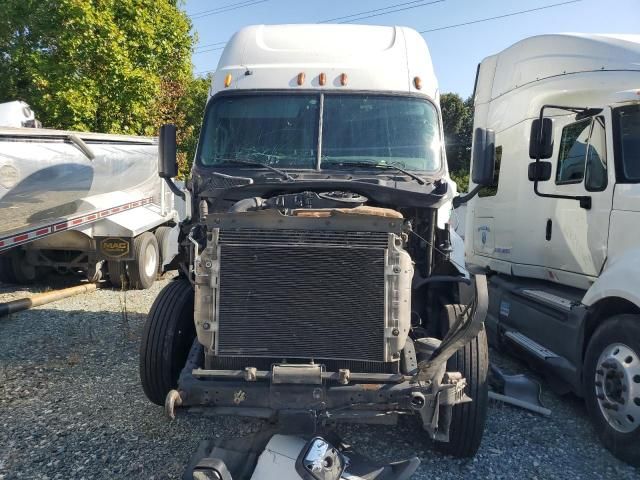 2014 Freightliner Cascadia 125