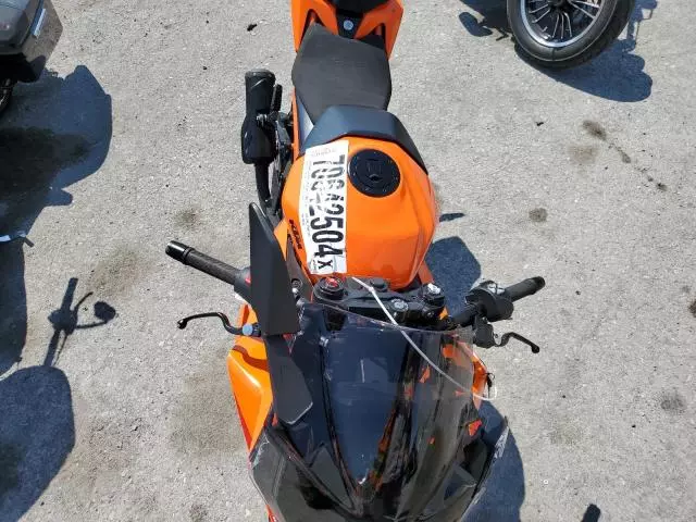 2024 KTM 390 RC