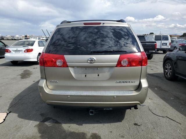 2008 Toyota Sienna XLE