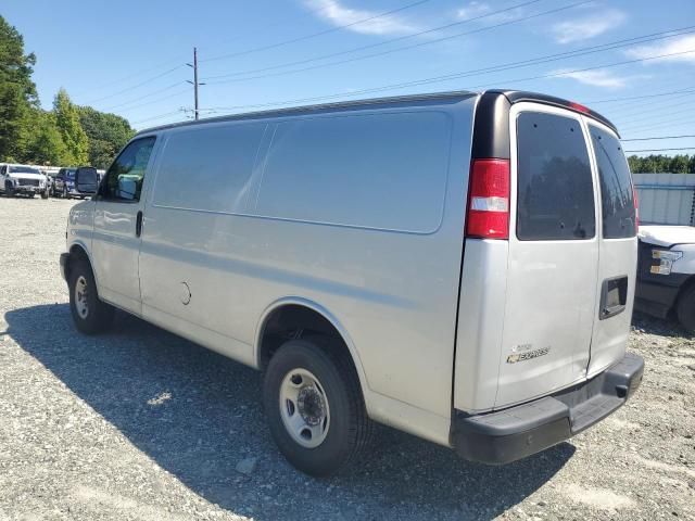 2022 Chevrolet Express G2500