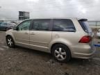 2009 Volkswagen Routan SE