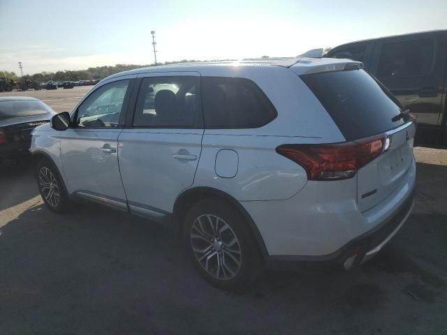 2017 Mitsubishi Outlander SE