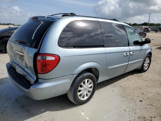 2003 Chrysler Town & Country LX