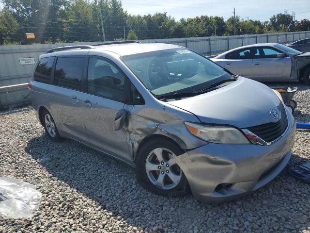 2011 Toyota Sienna LE