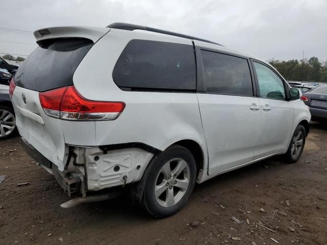 2011 Toyota Sienna LE