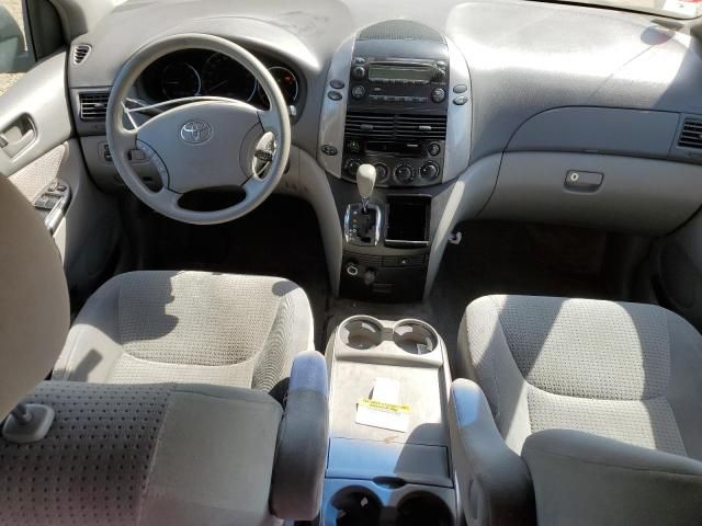 2006 Toyota Sienna CE