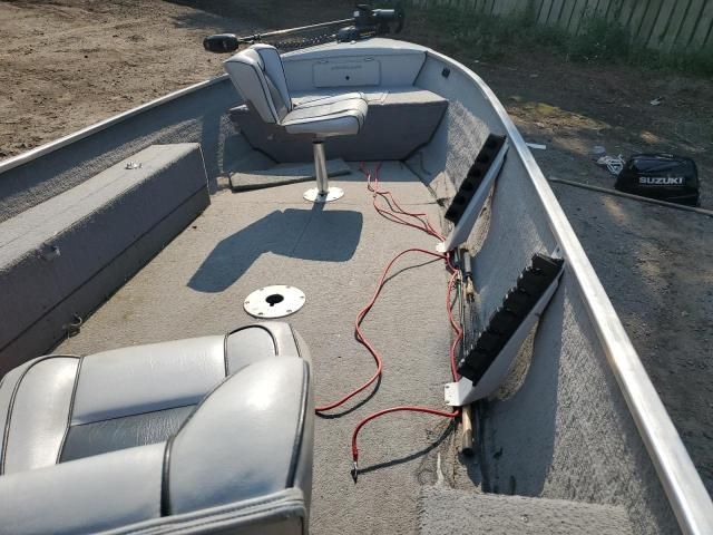 1990 Crestliner 1750 Fishh