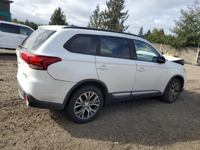 2016 Mitsubishi Outlander SE