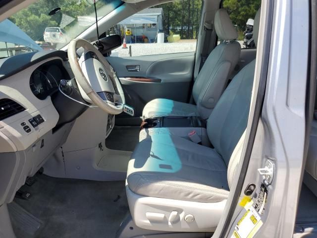 2011 Toyota Sienna XLE