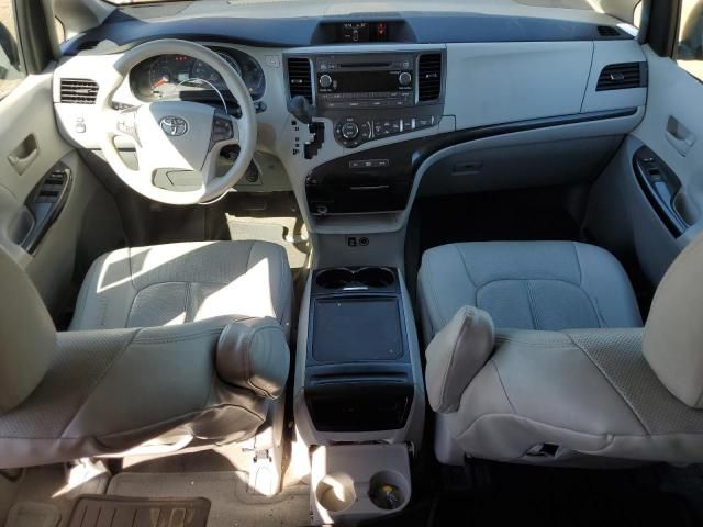 2013 Toyota Sienna LE