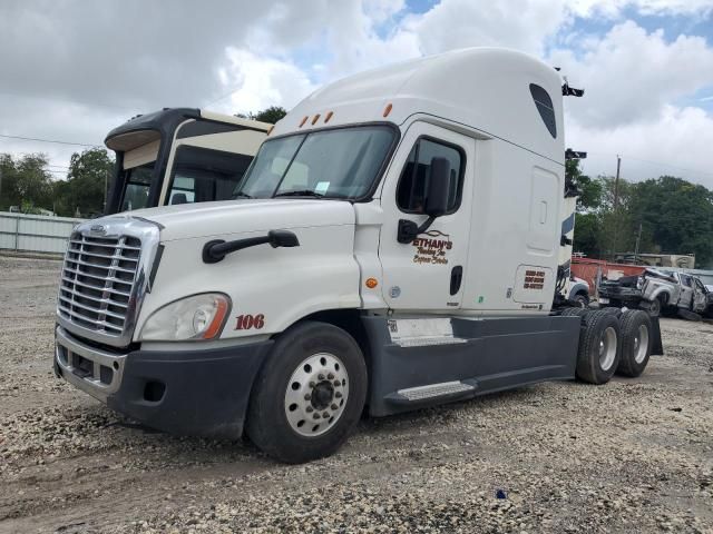 2016 Freightliner Cascadia 125