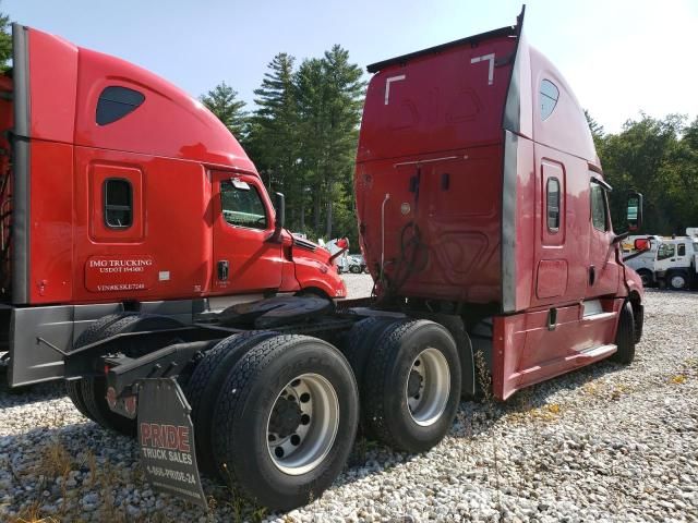 2019 Freightliner Cascadia 126